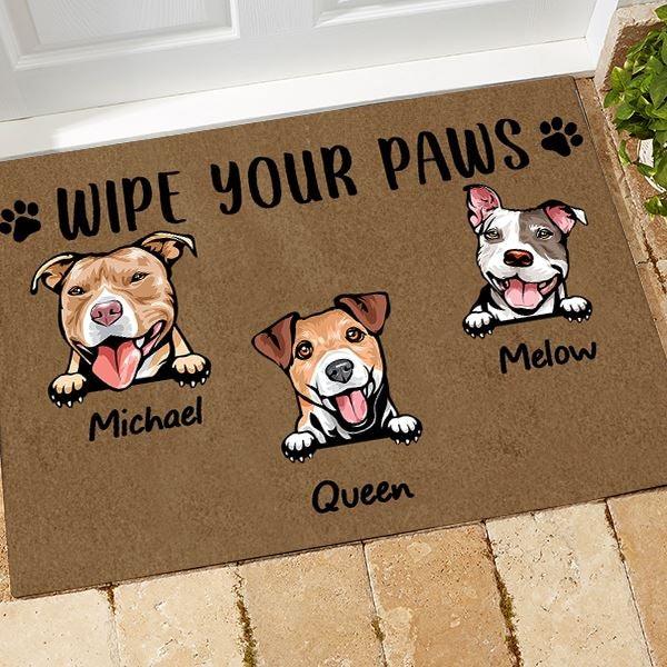 https://personal84.com/cdn/shop/products/dog-doormat-customized-names-and-breeds-wipe-your-paws-personal84-2_600x.jpg?v=1640841999